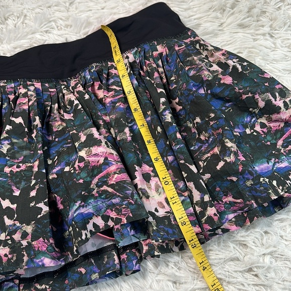 Lululemon Pleat To Street Skirt II Floral Backdrop Black Multi / Black - Picture 2 of 7